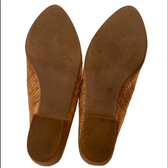 BCBGeneration Gold Shoes Size 11B - Picture 6 of 6